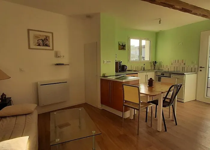 35m2 - 2pers - Lit D'appoint - Draps Et Serviettes Optionnels Non Prevu Dans Le Prix Affiche *